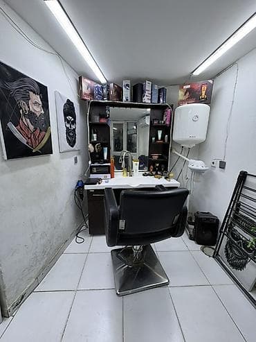 tibbi dolab: Peşəkar bərbər iş yeri – tam təchizatlı iş stansiyası - Geniş, hündür — 1