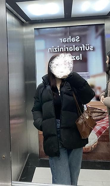 Trendyoldan 60 aznə alınıb. Çox az geyinilib yeni vəziyyətdədir. Böyük