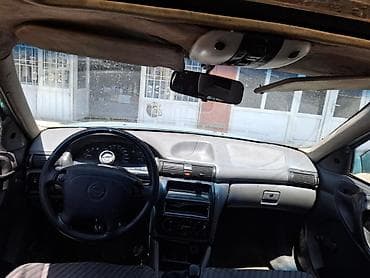 opel vektra a: Opel Astra: 1.6 l | 1994 il 230000 km Universal — 4