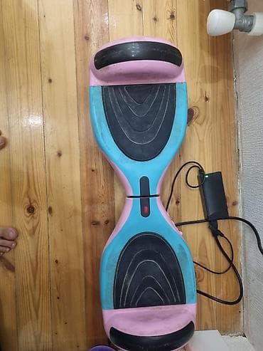 Öz-özünə tarazlanan elektrikli hoverboard/skeytbord - Rəng