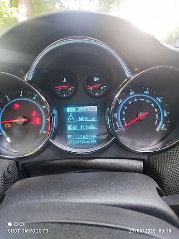Chevrolet Cruze: 1.4 l | 2014 il 237522 km Sedan — 8
