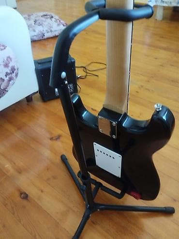 gitara tornado: Sunman elektrik gitara – Strat tipli korpus, mavi/qara yeni alınıb — 1