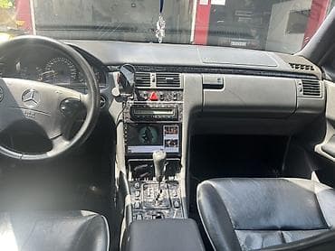 mersede: Mercedes-Benz E 220: 2.2 l | 2002 il Universal — 5