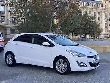 Hyundai i30: 1.6 l | 2013 il Hetçbek