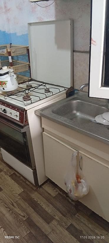 Kirayə 1 nəfər xanım otaq yoldaşı axtarılır. - Aylıq: 150 AZN - Yaş — 4