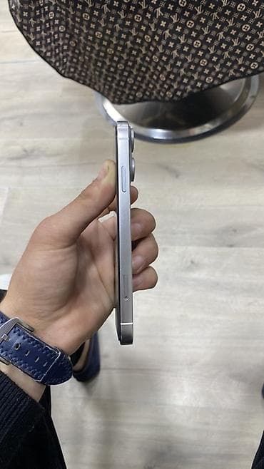 samsung galaxy a 23: IPhone 11, Ağ — 2