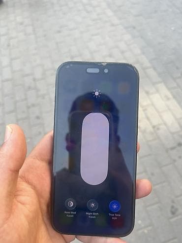 apple 13 pro adapter: IPhone 13, Qara — 2