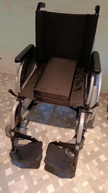 tibbi alətlərin satışı: 2 ədəd iç ve çöl üçün var. Meyra manual əlil arabası və qoltuqaltı — 8