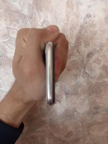 i̇phone x 256: IPhone X, Gümüşü, Face ID — 3