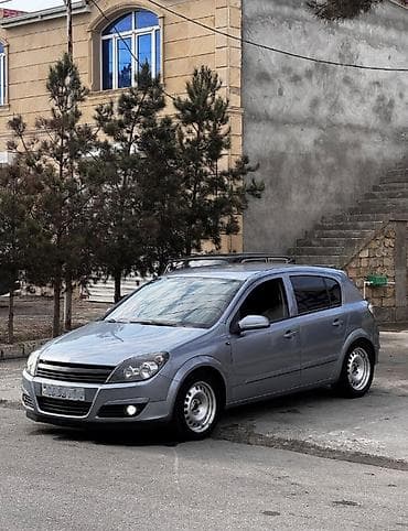 niva 4 4: Opel Astra: 1.6 л | 2005 г. 350000 км Седан — 5
