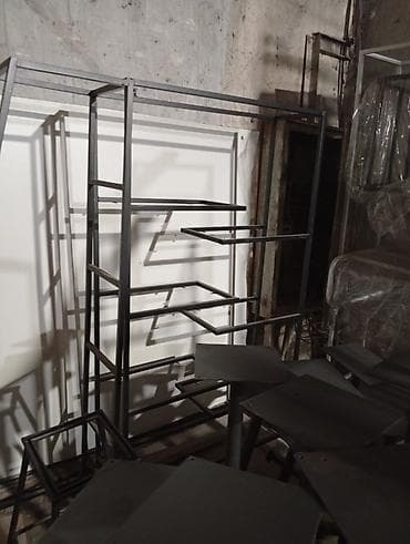 Metaldan mağaza vitrinləri və rəf karkasları - Material: qalın