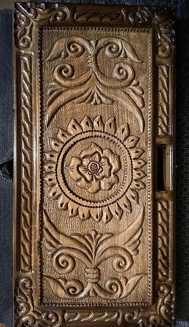 Əl oyma naxışlı taxta nərd dəsti - Material: keyfiyyətli bərk ağac