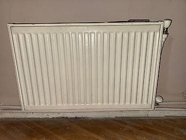 akvarium balıq: Radiator 2eded 30azn biri Yasamal 9911 leli Məhsul: Divara montaj — 1
