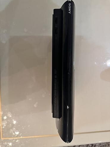 macbook pro m3: Sony PlayStation 3 Super Slim oyun konsolu dəsti Xüsusiyyətlər: - — 3