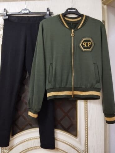 sari qizil komplekt: Dəst 36 S razmer Alınıb 50 AZN təzədir dəyərindən aşağı satıram — 9