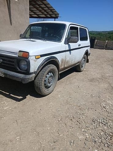 wrangler teker: VAZ (LADA) 4x4 Niva: 1.6 l | 1991 il 548709 km Ofrouder/SUV — 5