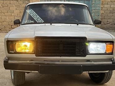 2107 oturacaqlar: VAZ (LADA) 2107: 1.6 l | 1999 il 30000 km Sedan — 5