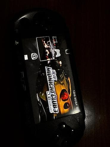 sony 2500: Salam. Çox səliqəli işlədilmiş Sony PSP Street (E1000) modelini — 2