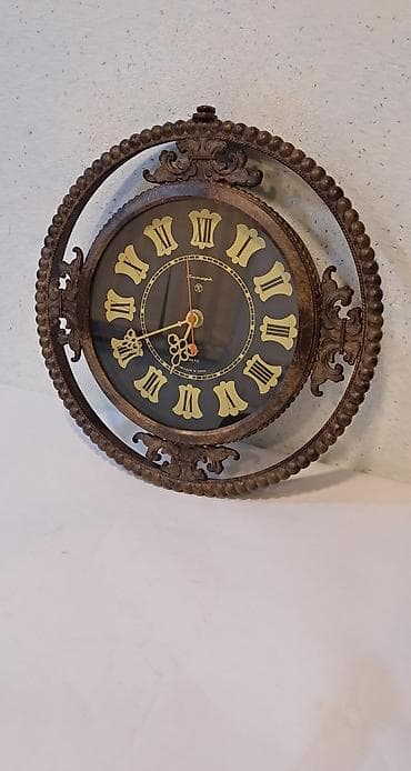 kohne pullar aliram: Янтарь настенные часы СССР — 4