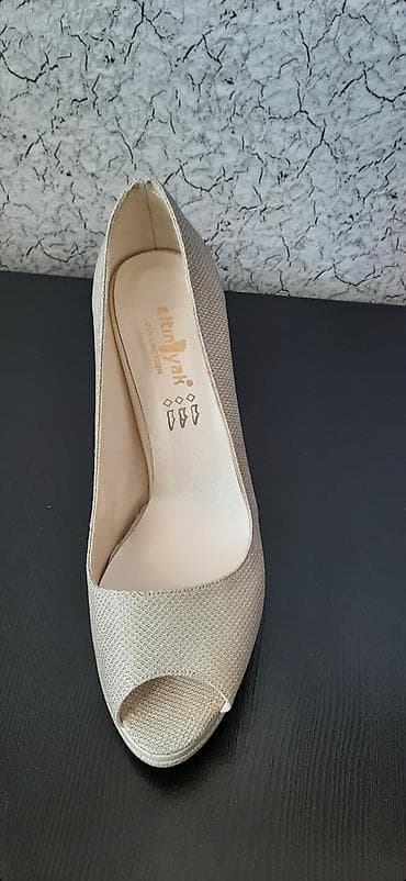 Tuflilər, Ölçü: 39, rəng - Ağ, Yeni