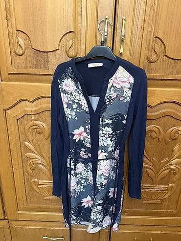 Oasis brendi
XS razmer lalafo.az -da Oasis brendi
XS razmer