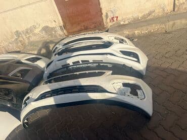 ford fusion qabaq bufer: Müxtəlif markalar üçün olan ağ rəngli avtomobil bamperləri. Bu — 4