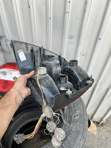 e36 stop: Sol tərəf-15 azn Sağ tərəf -30 idealdı yeni qoyulmuş stoplardı rəngi — 3