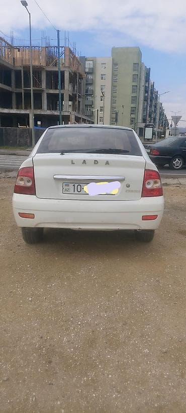 radiator acari: VAZ (LADA) Priora: 1.6 l | 2012 il 20000 km Sedan — 4