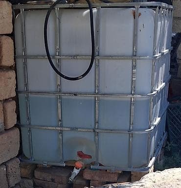 100 lük su borusu: Bak, Plastik, 1000 l l, İşlənmiş, Ünvandan götürmə — 1