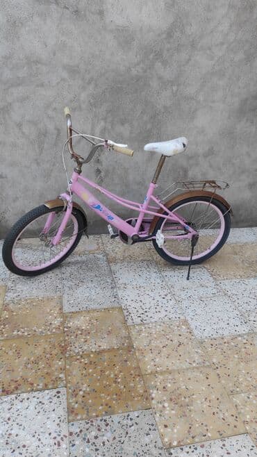 1 yaşdan yuxarı uşaqlar üçün velosipedlər: Uşaq velosipedi – şəhər gəzintiləri üçün rahat model. Xüsusiyyətlər — 1