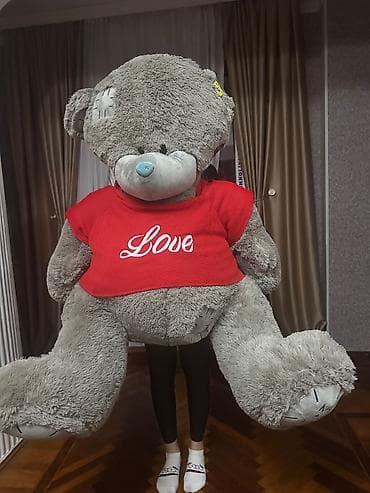 Yenidir etiketi üzərindədi 350 yə alınıb 150 yə satılır
Dünən alınıb