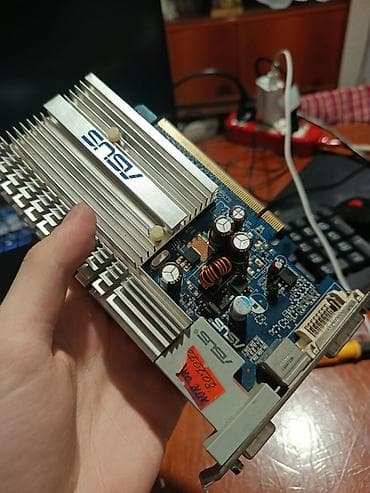 Korpuslar: Videokartları fırıldaqçılardan aldım, heç biri işləmir, hamısını 15 — 5