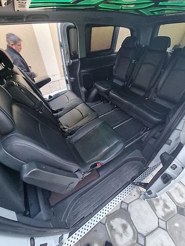 qaz 53 su: Mercedes-Benz Vito: 2.1 l | 2011 il Van/Minivan — 8