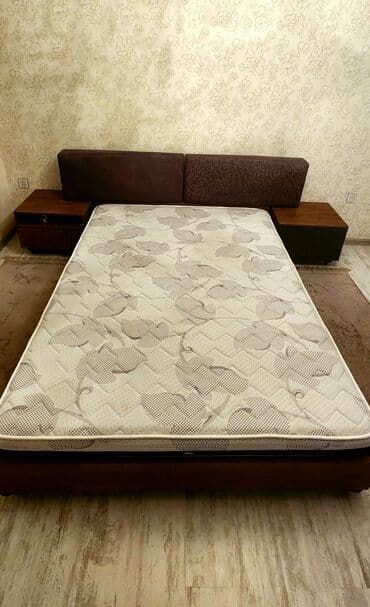 İkinəfərlik çarpayı, Komod, İşlənmiş