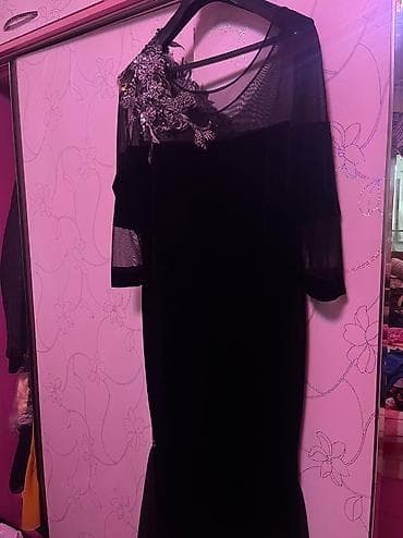 don sumqayit: Yandan yırtmaçlı özel tasarım. Vilur üstüne dekorlu ziyafet paltarı — 2