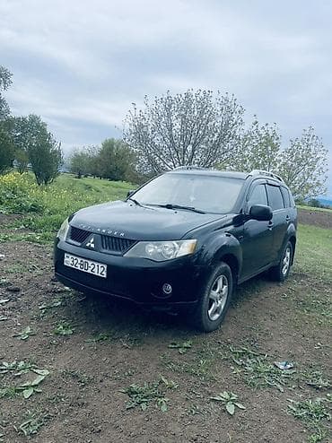 prius qapi: Mitsubishi Outlander, qara rəng, 5 qapılı SUV. Texniki və — 5