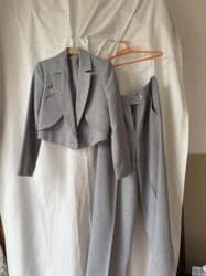 Dəst 35 Azn
60 azn alınıb
İdeal vəzuyətdədir
S və M ölçüyə gedir — 2