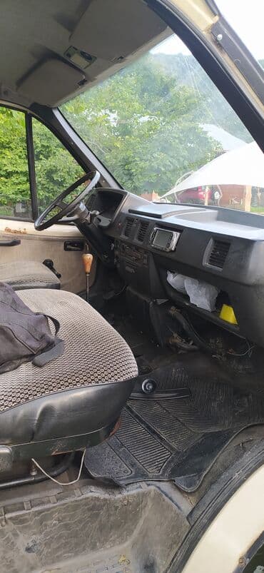 Мототранспорт: ГАЗ 2000 г., мотор 2.4 л, Тент, Б/у — 4