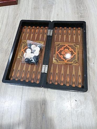 Şahmatlar: Sahmat ve nerd.ikisi birinde.yeni.karobkada.iki olcu var.balaca olcu — 7