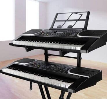 qulaq tıxacı: Təzədir. Qutuda. Yeni öyrənənlər üçün Sintezator, piano kursuna — 2