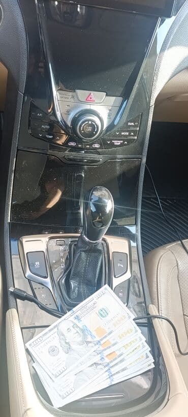 тойота камри 2012 цена: Hyundai Grandeur sedan – qara rəngli, eleqant və geniş biznes‑klass — 8