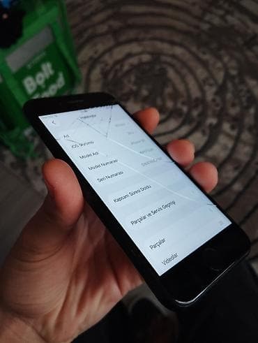 stacionar telefon: IPhone SE 2022, 128 GB, Qara, Qırıq — 8