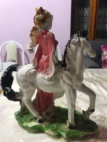 at suvinir: Fiqur, Gips, rəng - Ağ — 2