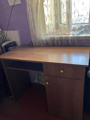 transformer masalar: Düz masa, Polkalı, Siyirməli, Teksturalı laminat — 2