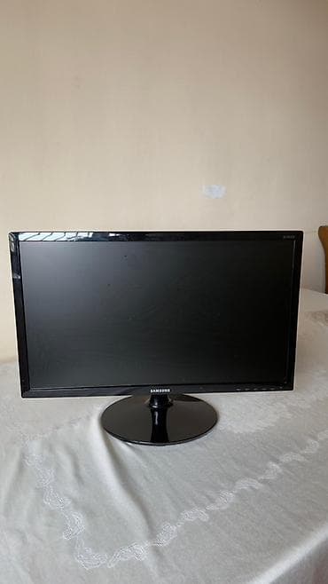 Noutbuk və netbuklar: Samsung 24" LED monitor — model S24D300H (LS24D300HS/RU) — 1