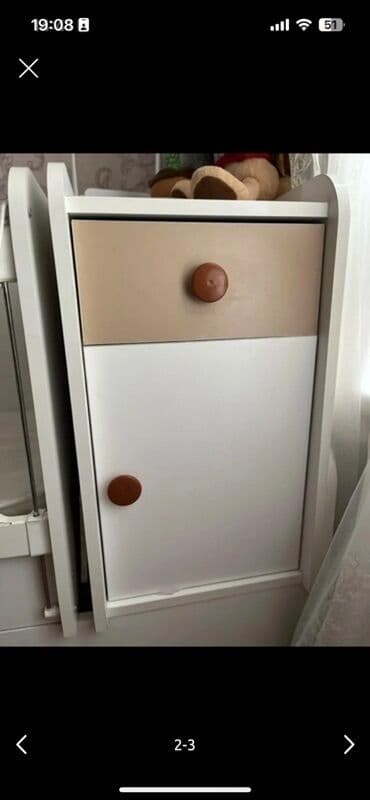 gəncə xalça: Uşaq beşiyi və komodlu dəst - Rəng: ağ və bej tonları - Yanları — 2