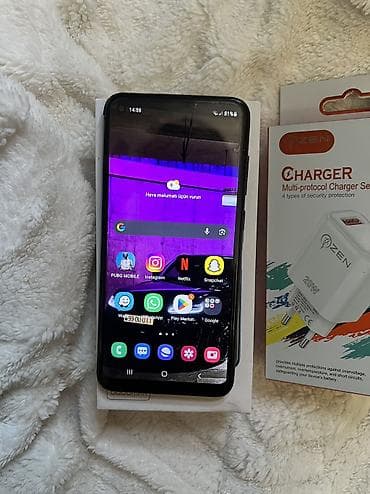ipad mini 5 qiymet: Samsung Galaxy A11, 32 GB, rəng - Qara, Barmaq izi, Face ID — 4