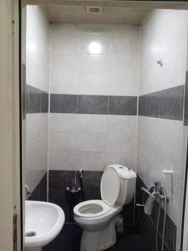 binə qəsəbəsində ev: Kiraye gulustan 3 de asim matkete yaxin - Tək mərtəbəli, mansardsız — 4