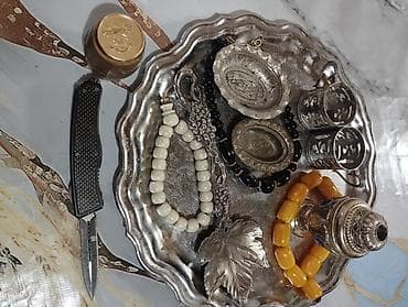 İdman və hobbi: Kolleksiya üçün antik aksessuarlar və bəzək əşyaları seti Tərkib: - — 3