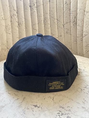 Qara minimal dizaynlı kasket (beanie-cap üslubu) - Rəng: qara -